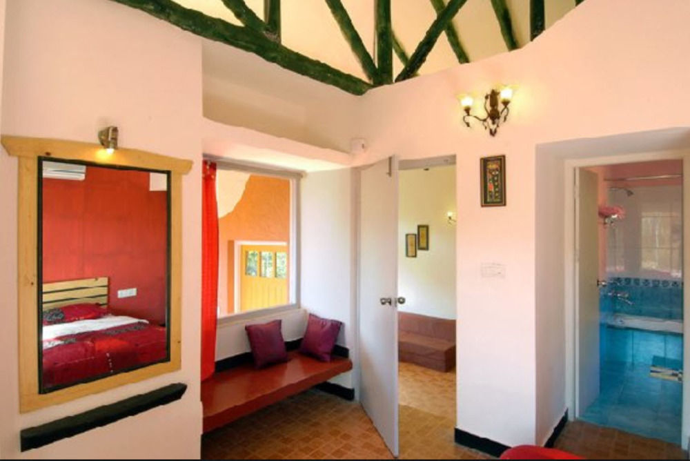 Nirvana Hermitage Anjuna Bagian luar foto