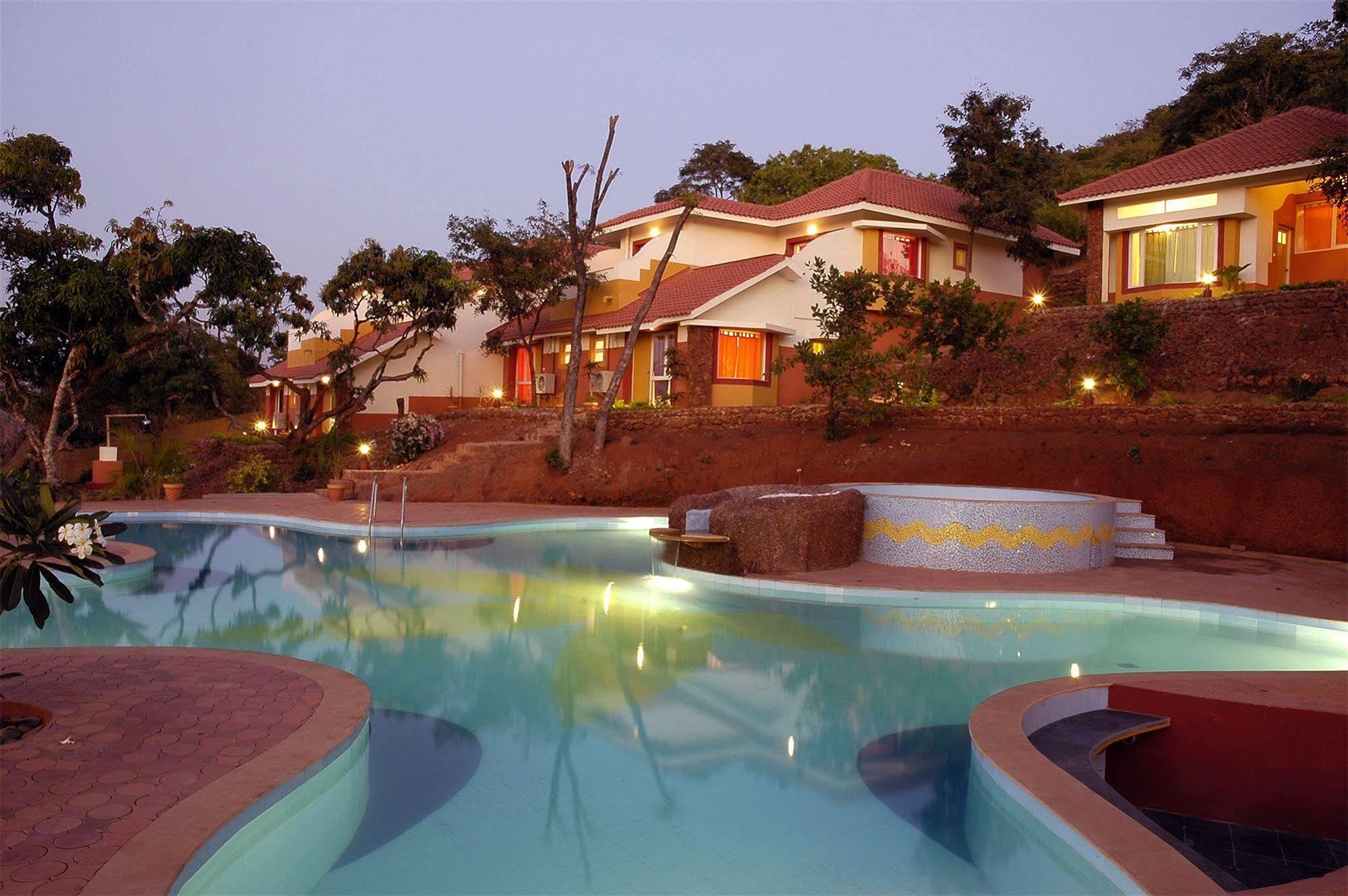 Nirvana Hermitage Anjuna Bagian luar foto